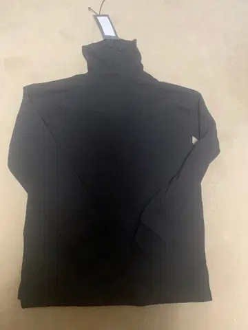 The Viridi-anne 마스크 터틀넥 티셔츠 미착용 새상품