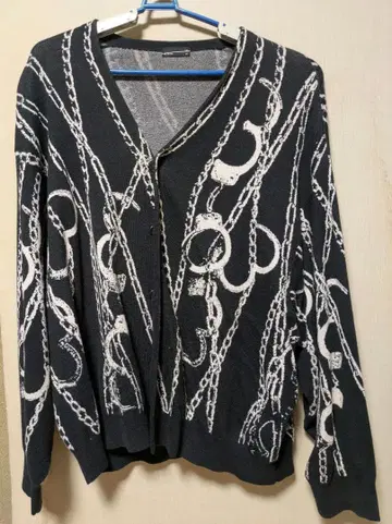 라드 뮤지션 수갑 니트 가디건