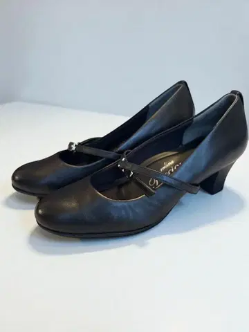 nline precious 여성용 스트랩 펌프스 블랙 23.5cm