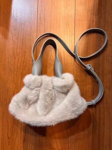 ANAYI 인조 모피 미니 핸드백
