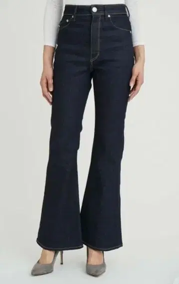 YANUK 부츠컷 데님 25인치