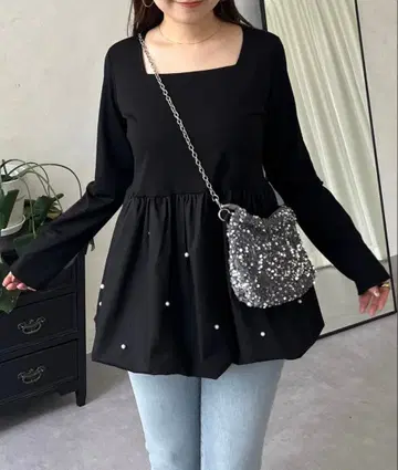 스퀘어넥 펄 페플럼 레이어드 롱T