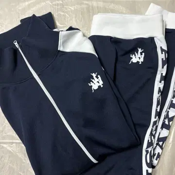 아타라시 학교의 리더즈 저지 상하의 L 사이즈