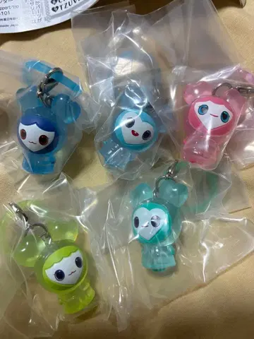 TWICE LOVELY'S 캡슐 토이 메지루시 액세서리 5개 세트