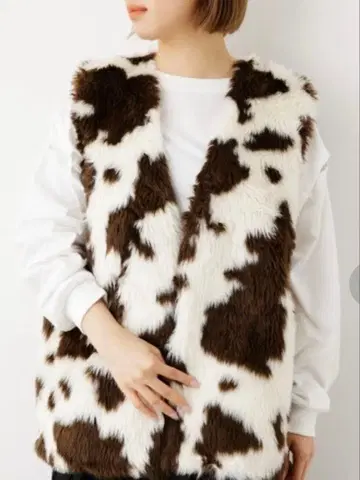 RODEO CROWNS WIDE BOWL 애니멀 무늬 퍼 베스트