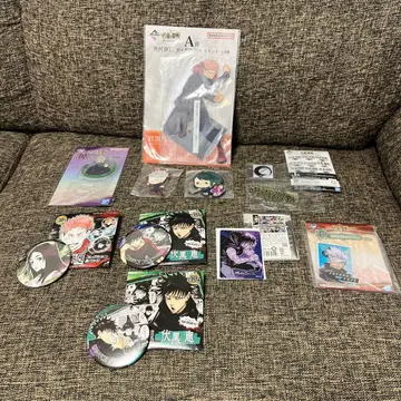 [ 낱개 판매 불가 ] 주술회전 캔뱃지 외 굿즈 세트