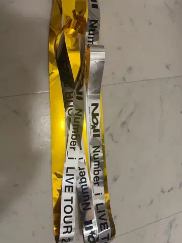 Number_i 라이브 2025 은색 테이프