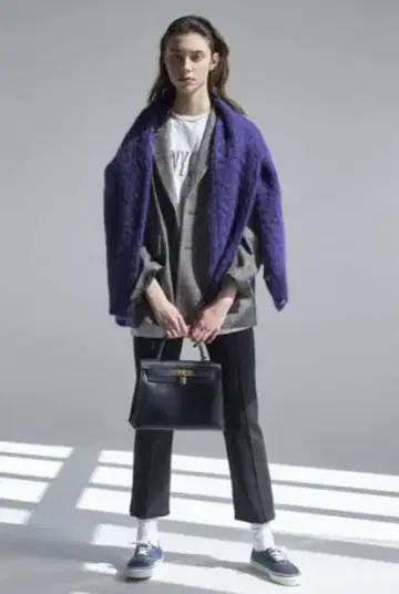 더 신존 플레어 레깅스 블랙