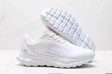 alo Runner 화이트 스니커즈 24cm