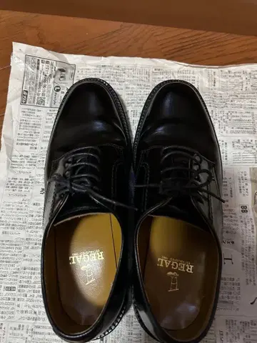 REGAL 블랙 가죽 신발