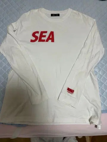 SEAL 로고 화이트 긴팔 티셔츠