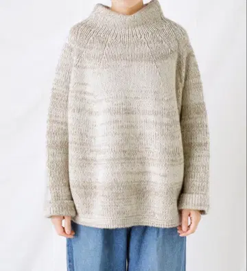 FACTORY 몽골리안 울 래글런 스웨터 블랙