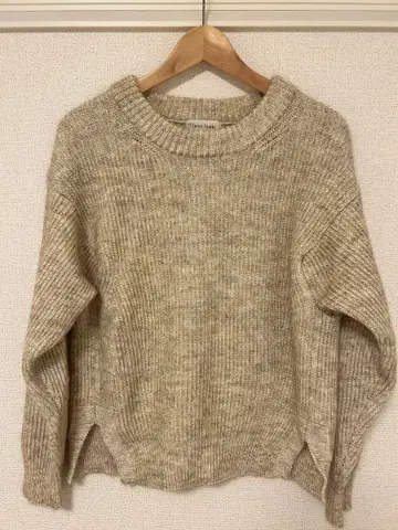 새상품급 iliann loeb 베이지 니트 스웨터