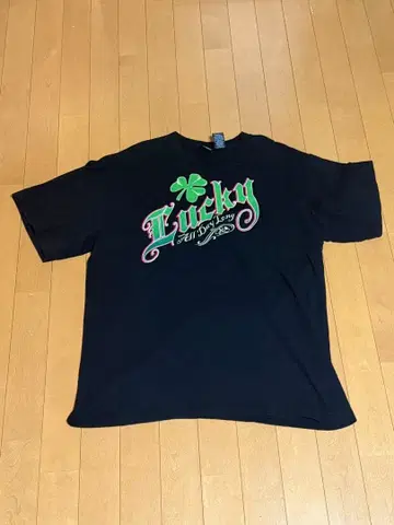 Lucky 클로버 T셔츠