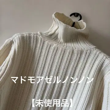 [ 미사용품 ] 마드모아젤 논논 터틀 스웨터 화이트
