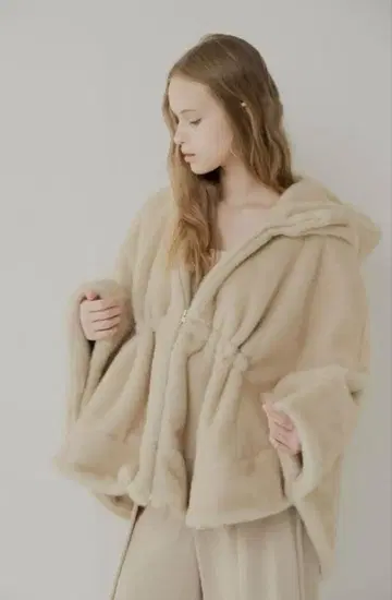 메종 돌체 테디 판초