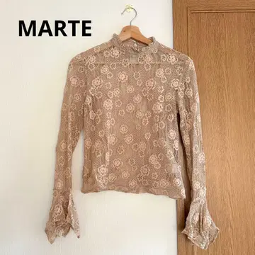 MARTE 플라워 레이스 상의 티셔츠 베이지 긴팔 포멀