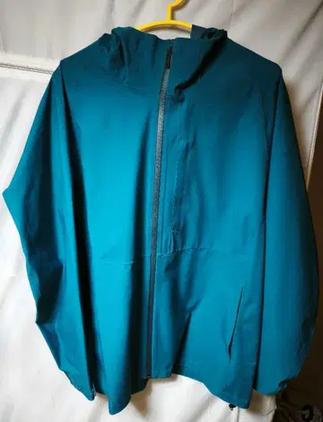 유니클로 블록 테크 후드티 3D