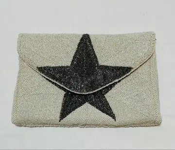 별 모양 비즈 장식 클러치백