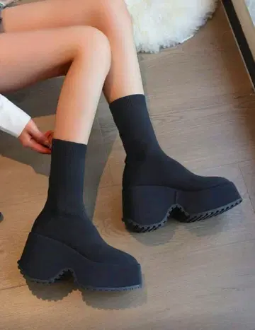 블랙 삭스 부츠 통굽