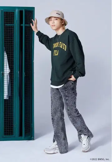 FILA x BE:FIRST 슌토 착용 모델 맨투맨