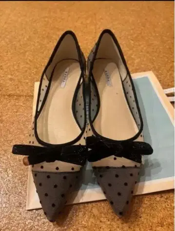 RANDA 라메 리본 플랫슈즈 24cm