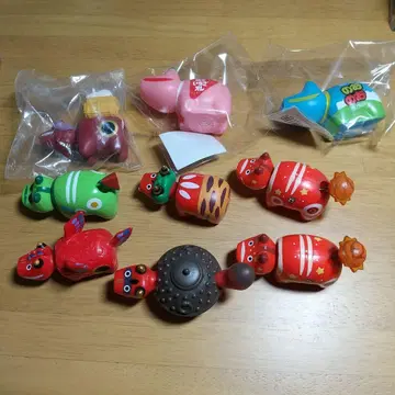 빨간 소 피규어 세트