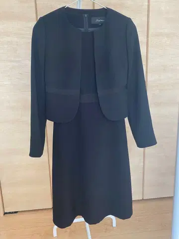 여성용 블랙 포멀 원피스 자켓 포함
