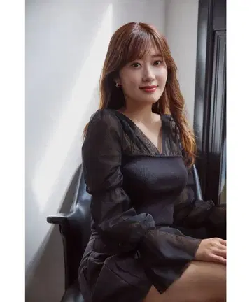 니트 스웨터 Tulle Sleeve Knit Top 여성용