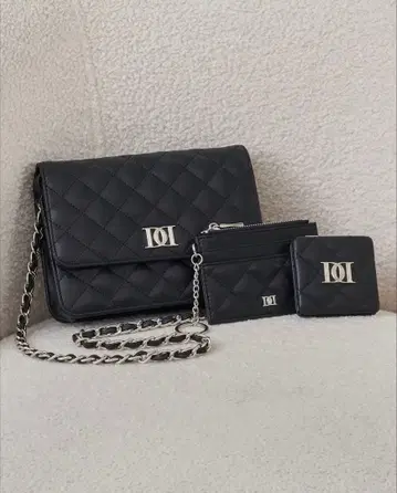 Darich DD 로고 퀼팅 트래블 세트