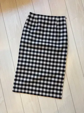 UNTITLED 깅엄 체크 타이트 스커트 7호 S 사이즈