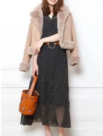 [ 4~5회 사용 ] 마이 스트라다 인조 모피 라이더 자켓 2 베이지