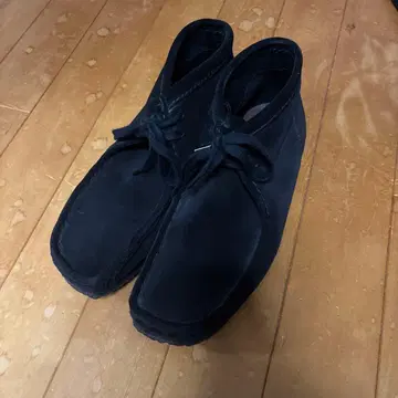 Clarks 왈라비 블랙 스웨이드 26.5