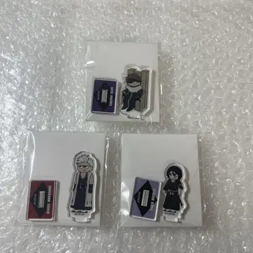 BLEACH PLAZA 지로리 아크릴 스탠드 네이비 나염