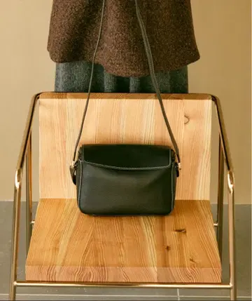 Lutim by u 인사이드 멀티 포켓 숄더백