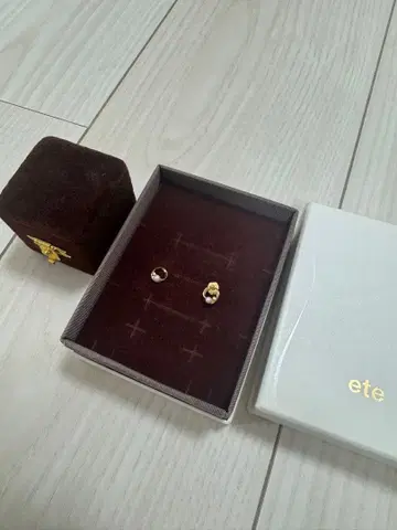 ete K10YG 펄/다이아몬드 귀걸이 한쪽 캐치 없음 박스 포함