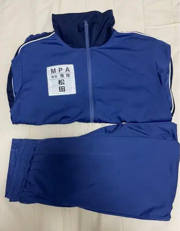 코난 마츠다 저리 상하의 세트