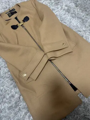 ZARA 베이지 롱 코트