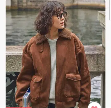 보아 카라 부착 페이크 무스탕 밀리터리 블루종/플라이트 자켓