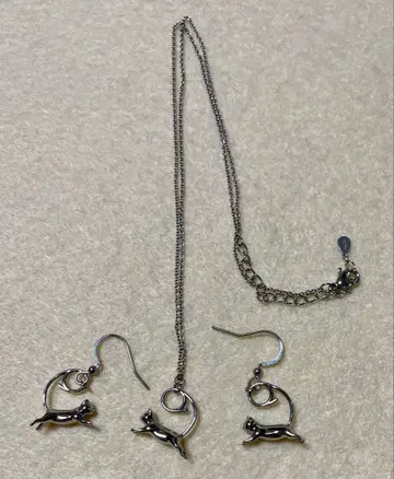 도쿄 플라잉 캣츠 목걸이 & 귀걸이