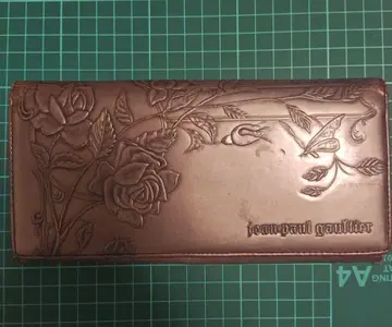 장폴 고티에 장지갑 뉴 로즈 내부 벗겨짐 있음