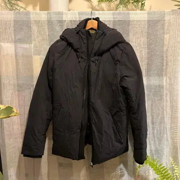 인헤릿 다운 자켓