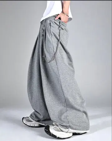 시착만 한 ADRER 헤비 웨이트 2 턱 스웨트 팬츠 그레이
