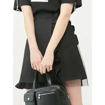 새상품급 EATME 이토미 비대칭 프릴 스커트 튤 미니 스커트