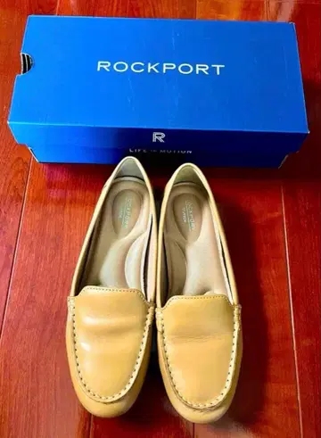 ROCKPORT 베이지 로퍼