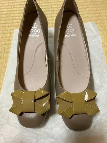 COCA 베이지 리본 포함 펌프스 24.0cm