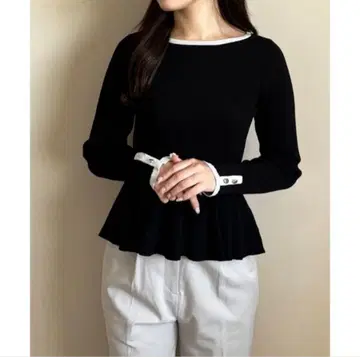 페플럼 라메 배색 니트