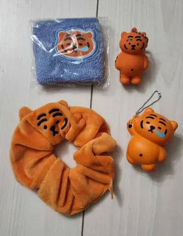 뮤직 타이거 스크런치 키링 리스트 밴드 스퀴즈 가챠