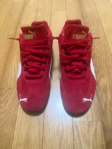 푸마 레드 스웨이드 로우컷 스니커즈