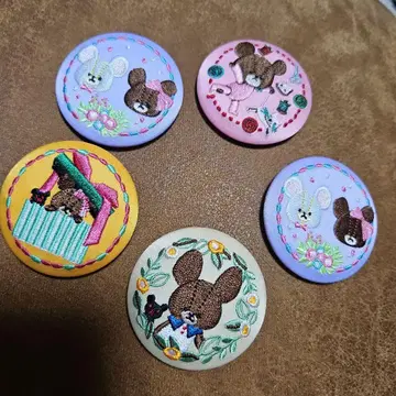 반다이 자수 디자인 캔뱃지 세트 5개 쿠마노갓코